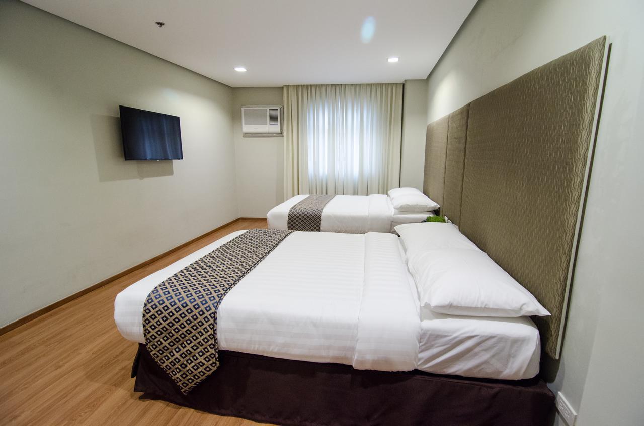 Madison Hotel Phl Iloilo City Kültér fotó